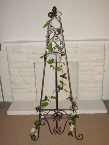 Easel