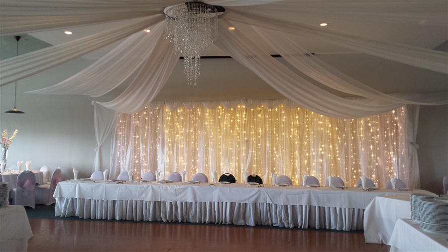 8 Swags with Chandelier