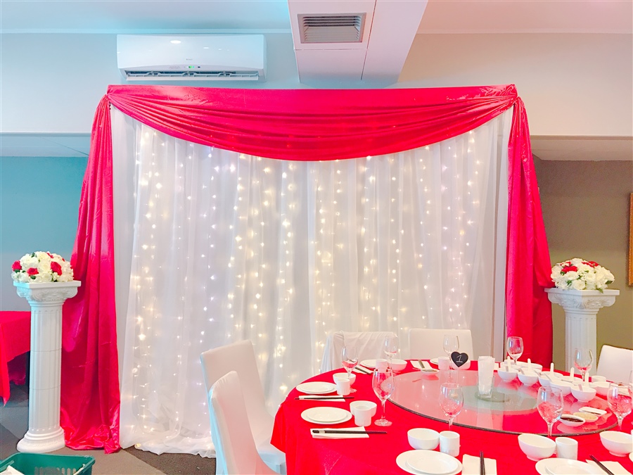 3m x 3m Curtain Lights with Red Frame