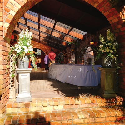 Urn & Pedestal